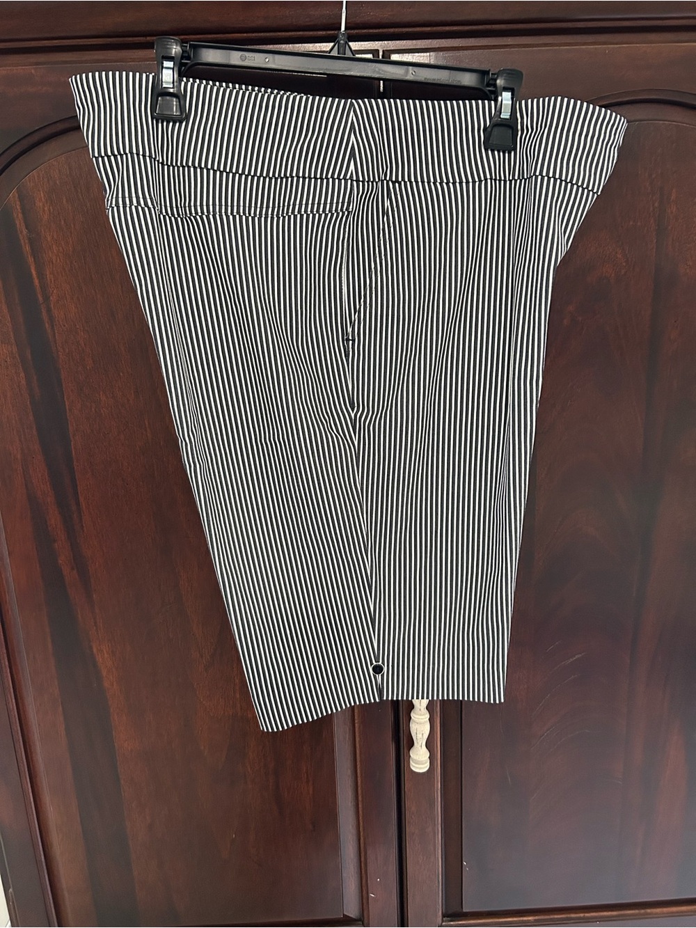 SOUTHERN LADY Black and White Vertical Stripe Dressy Shorts